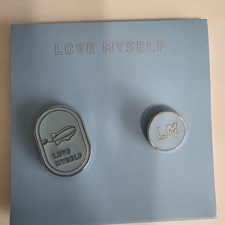 [BUNJANG] BTS UNICEF LOVE MYSELF Badge / 방탄소년단 유니세프 LOVE MYSELF 뱃지