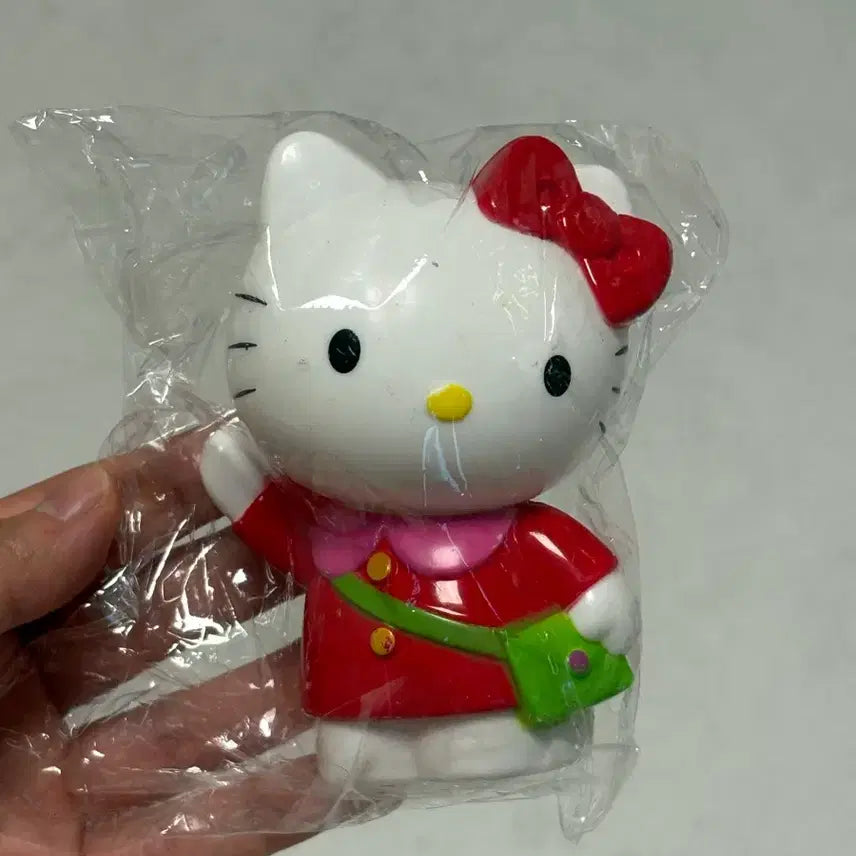 [BUNJANG] 2006 Classic Kitty Santa Figure / 2006년 고전키티 산타피규어