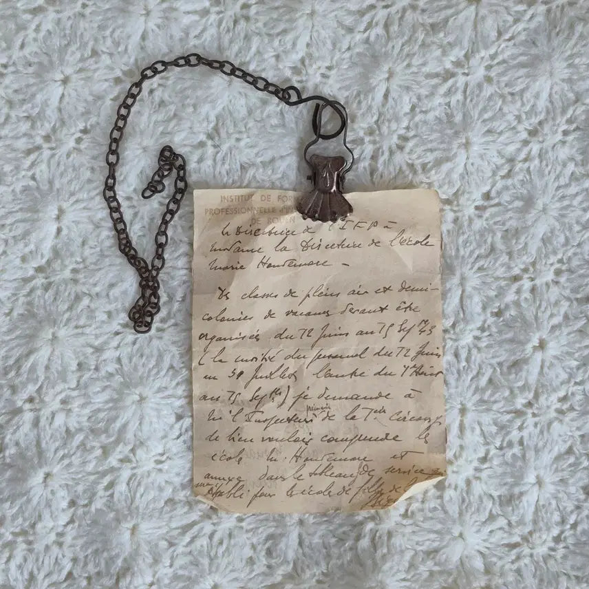 [BUNJANG] Antique Metal Memo Clip with Vintage French Documents / 클립체인 메모클립 페이퍼클립 앤틱걸이 빈티지걸이 앤틱소품 빈티지소품 빈티지지류 앤틱지류