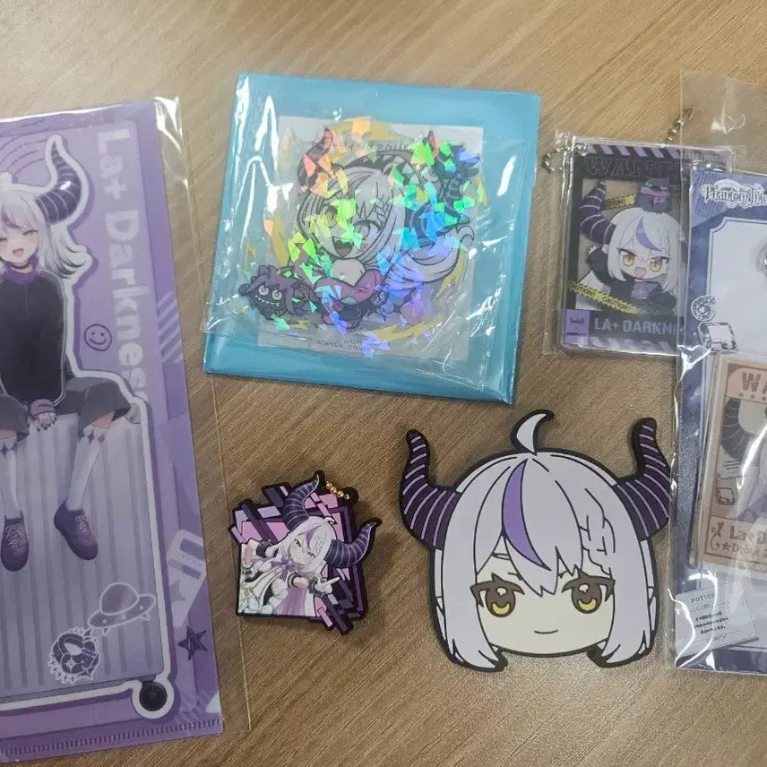 [BUNJANG] Hololive Laplace Darkness Merchandise Bundle Set / 홀로라이브 라플라스 다크니스 굿즈 일괄 판매