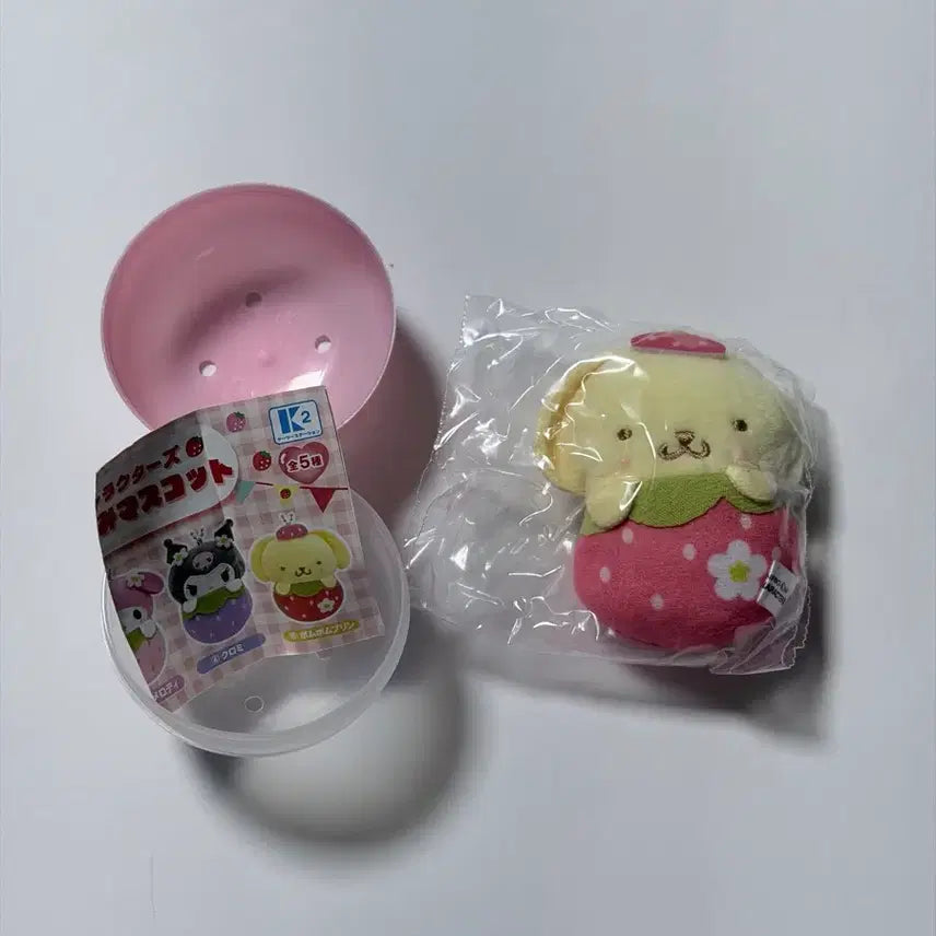[BUNJANG] Sanrio Pompompurin Strawberry Outfit Plush Gacha / 산리오 폼폼푸린 딸기 인형 가챠