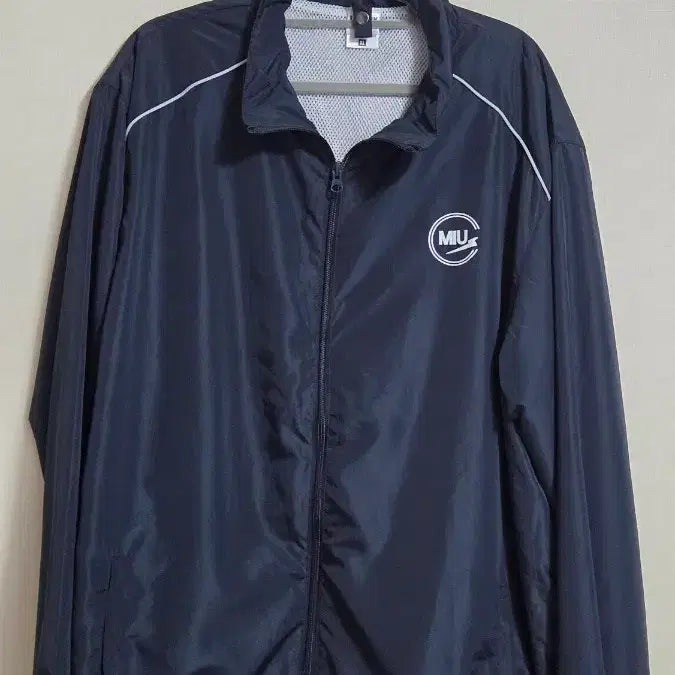 [BUNJANG] MIU404 Windbreaker (New Version) XL / miu404 미우404 바람막이 (신버전)