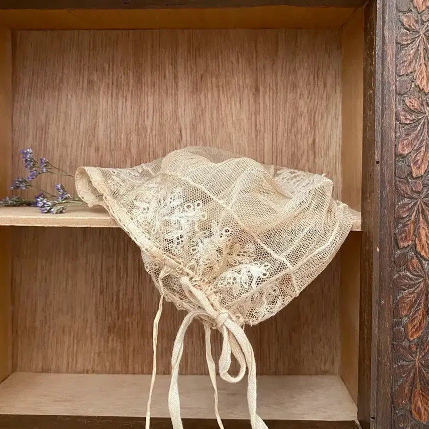 [BUNJANG] French Antique Lace Baby Bonnet / 프랑스 앤틱 레이스 아기 보넷