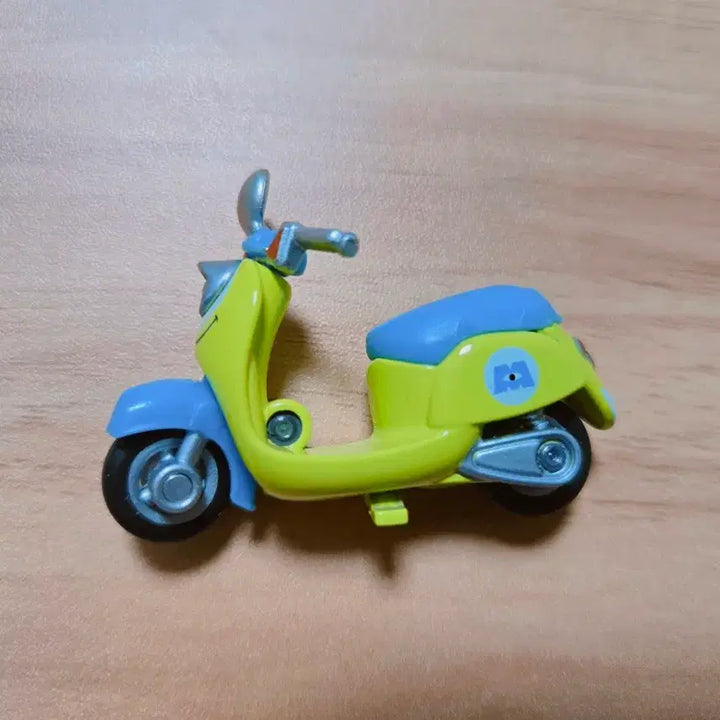 [BUNJANG] Monsters, Inc. Mike Tomica Scooter / 침침마이크 토미카/몬스터주식회사 스쿠터
