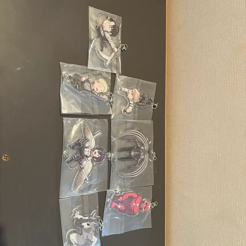 [BUNJANG] Attack on Titan Ichiban Kuji Ichiban Kuji Lower Prize Bundle Set (Choco-no-ko, Acrylic, Cat Badge, Keyring) / (택포 7)진격의 거인 제일복권 하위상 일괄 판매 (초코노코, 아크릴, 캣배찌, 키링) E상+F상+G상+H상+I상