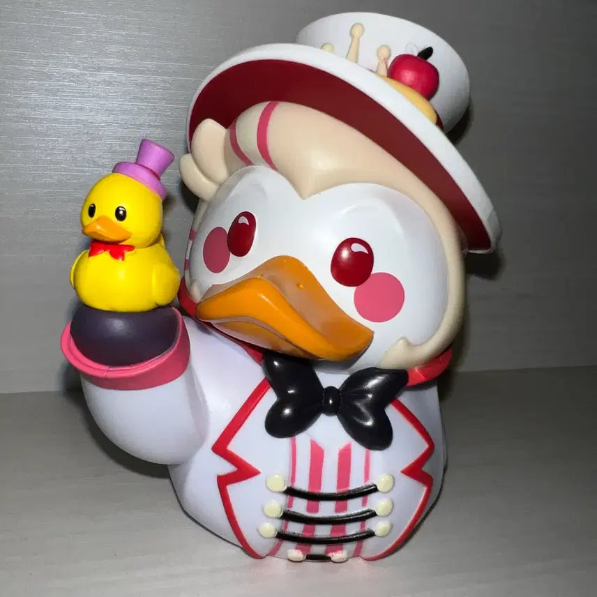 [BUNJANG] Helluva Boss Lucifer Morningstar Rubber Duck Figure / 해즈빈 호텔 루시퍼 TUBBZ 러버덕 피규어