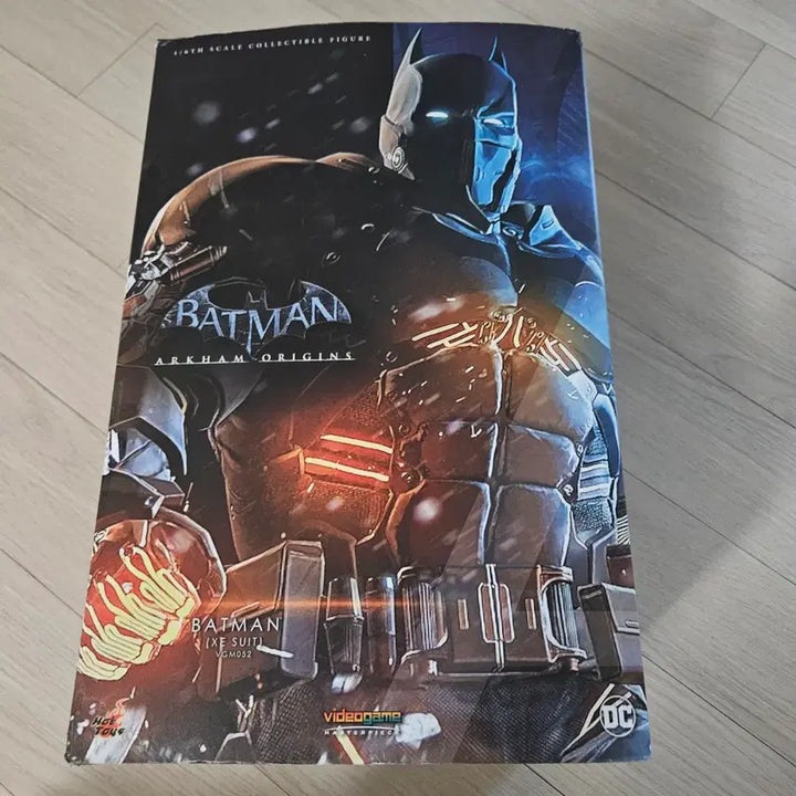 [BUNJANG] Hot Toys Batman Arkham XE Suit Figure / 핫토이 배트맨 아캄 VGM52 XE슈트 판매