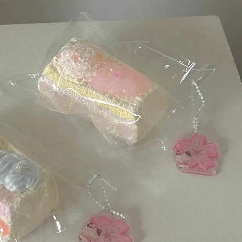 [BUNJANG] Showing Blooming Soeun Cake Mallangi (Pink) Limited Edition / Showing 블루밍 소은 쇼윙 한정판 케이크 말랑이 (핑크)