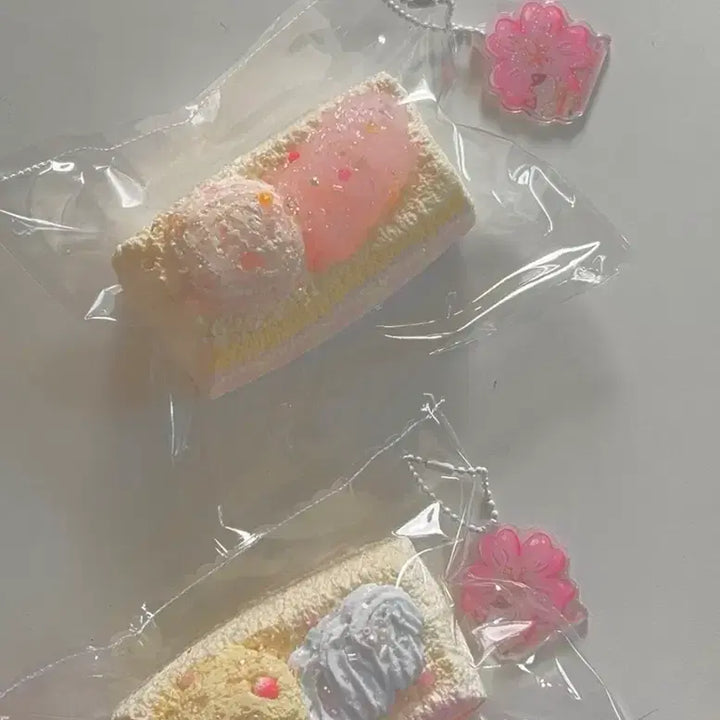 [BUNJANG] Showing Blooming Soeun Cake Mallangi (Pink) Limited Edition / Showing 블루밍 소은 쇼윙 한정판 케이크 말랑이 (핑크)