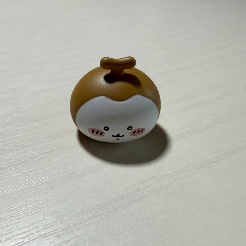 [BUNJANG] Chiikawa Beetle Mini Mame Figure / 치이카와 풍뎅이 미니 마메 피규어 콩알