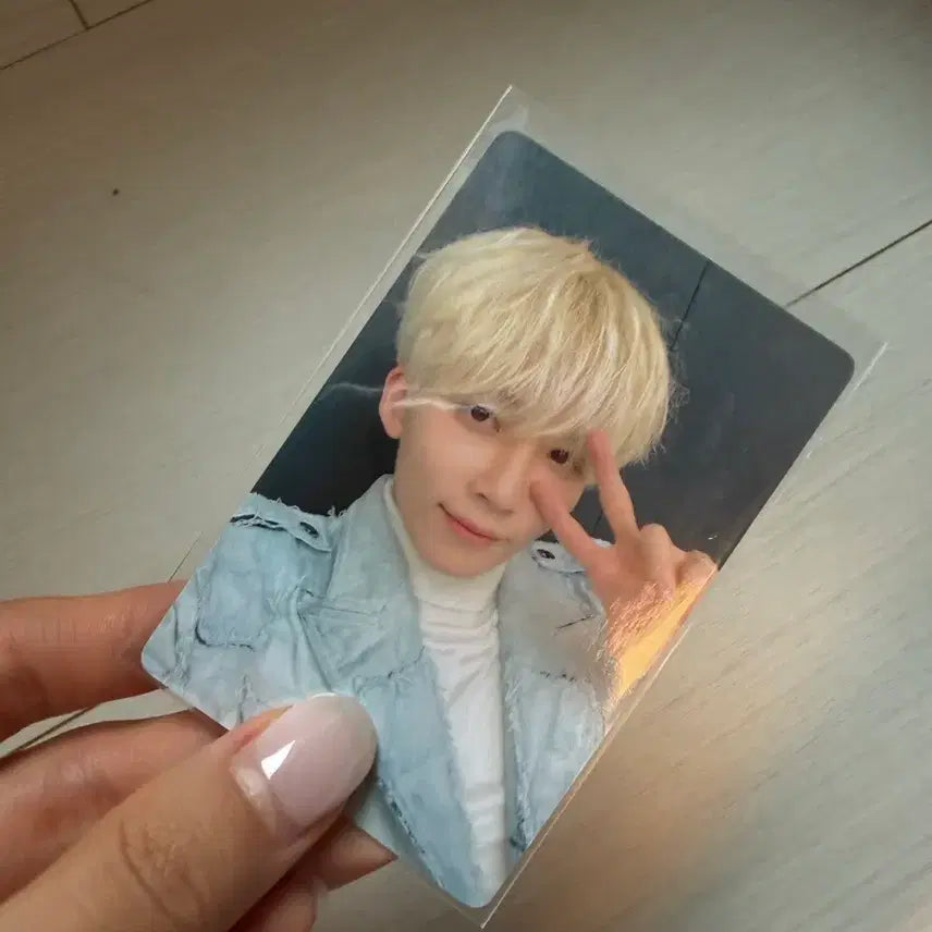 [BUNJANG] SEVENTEEN Attacca Is_We Jeonghan Photocard / 세븐틴 아타카 이즈위 정한 포카