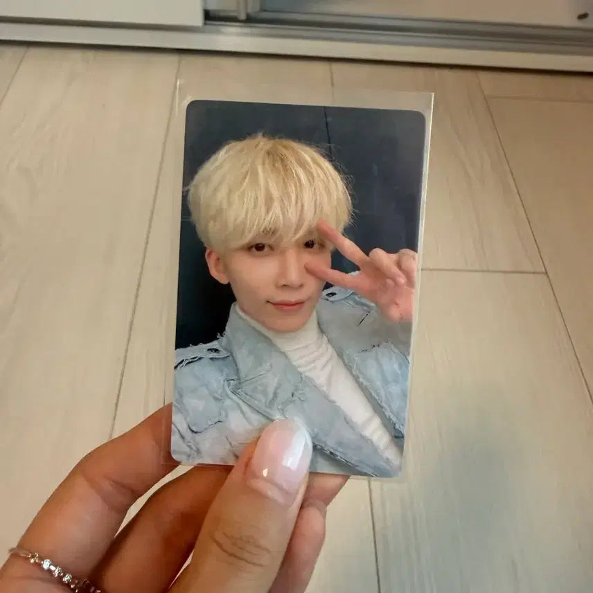 [BUNJANG] SEVENTEEN Attacca Is_We Jeonghan Photocard / 세븐틴 아타카 이즈위 정한 포카