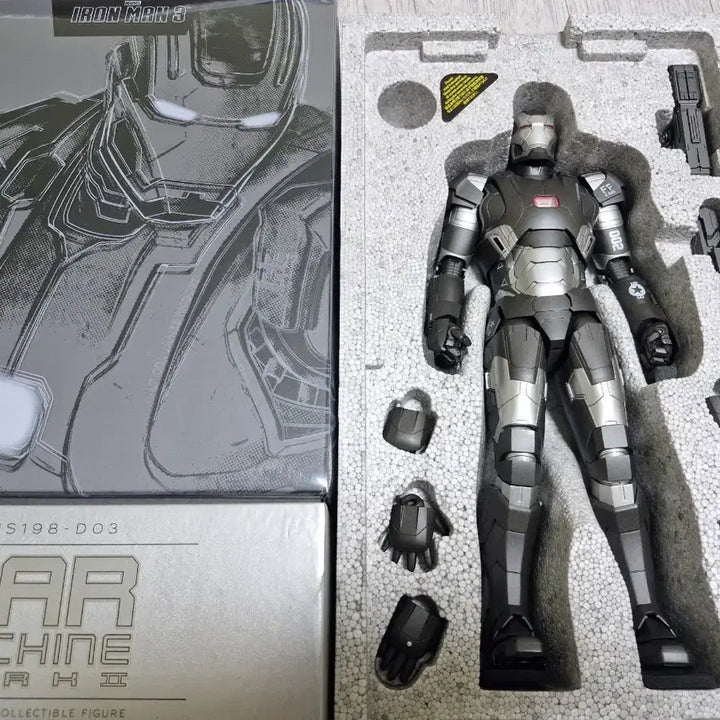 [BUNJANG] Hot Toys War Machine Mark II 1/6 Scale Diecast Figure / 핫토이 워머신 마크2 1/6 피규어 다이캐스트