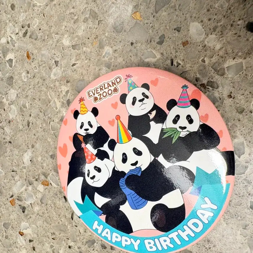 [BUNJANG] Everland Fu Bao Birthday Commemorative Can Badge / 에버랜드 푸바오 생일 기념 캔뱃지(뱃지커버포함)