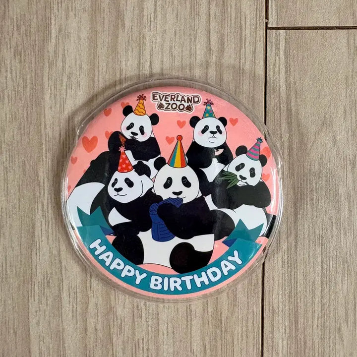[BUNJANG] Everland Fu Bao Birthday Commemorative Can Badge / 에버랜드 푸바오 생일 기념 캔뱃지(뱃지커버포함)