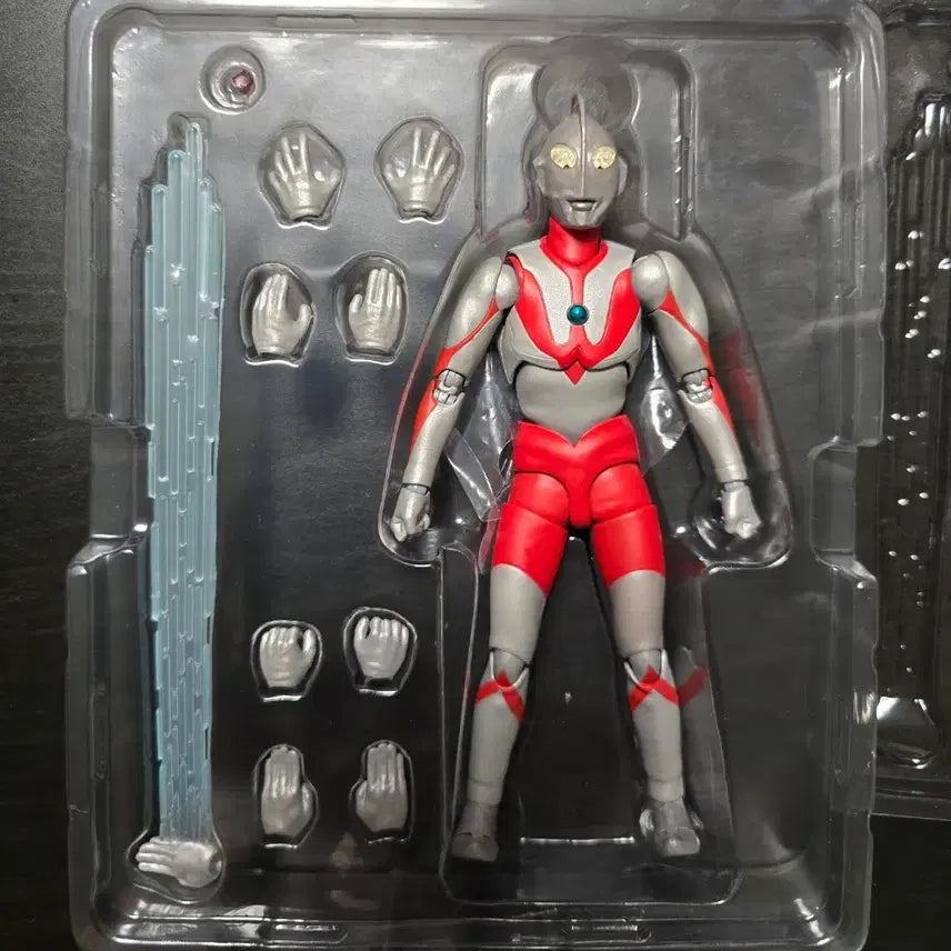 [BUNJANG] S.H.Figuarts Ultraman Type A Action Figure / S.H.Figuarts 울트라맨 A타입