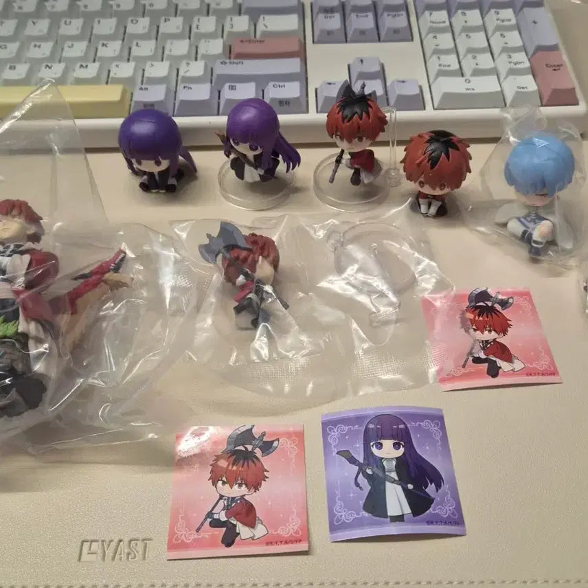 [BUNJANG] Frieren: Fern &amp; Stark Himmel Gacha Figure Bundle / 프리렌 페른 슈타르크 힘멜 가챠 피규어 일괄 판매합니다