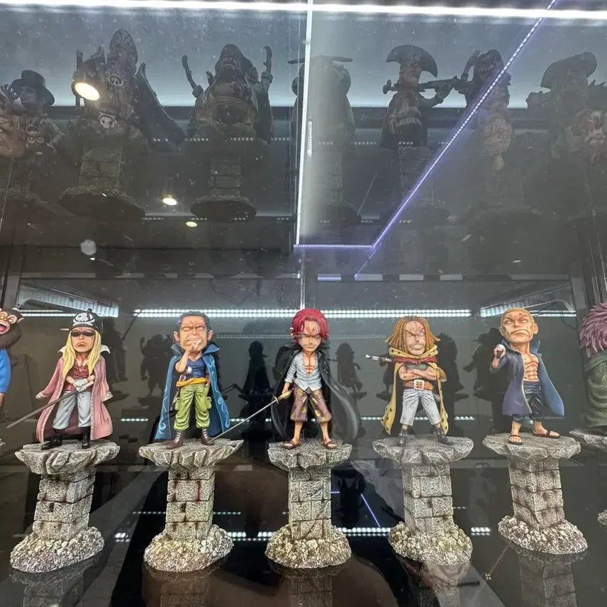 [BUNJANG] Shanks Pirates Collection Figure / Pt샹크스해적단