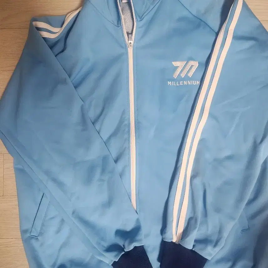 [BUNJANG] Blue Archive Millennium Tracksuit 2XL / 블루아카이브 밀레니엄 체육복 2xl