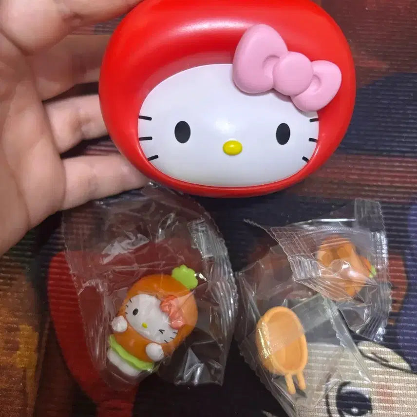[BUNJANG] Carrot Kitty Figure / 당근 키티 피규어