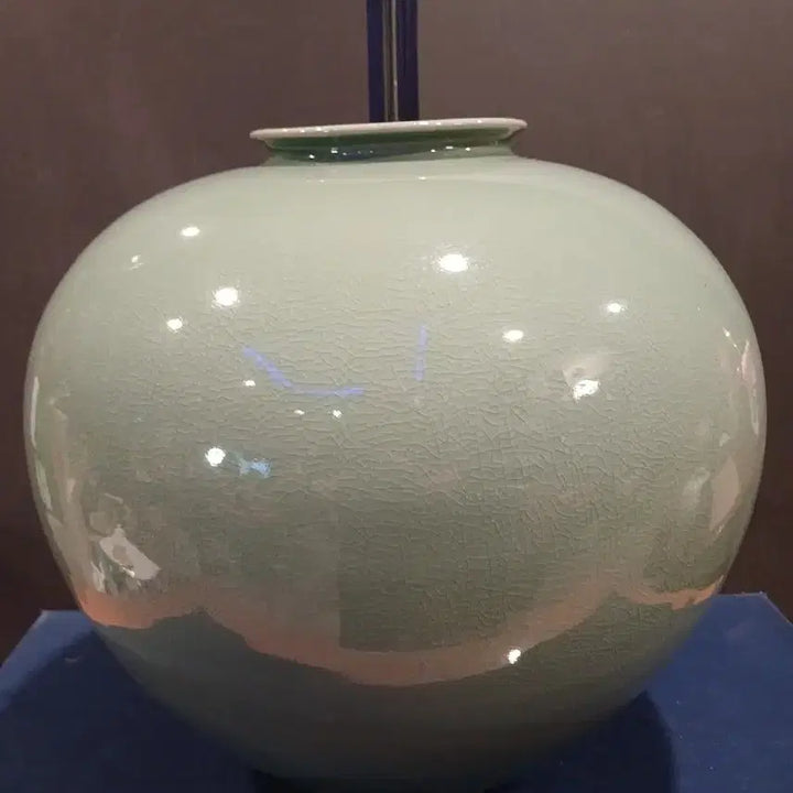 [BUNJANG] Kim Bok-han Master Celadon Ten Symbols of Longevity Vase / 한청 김복한명장 청자십장생문호
