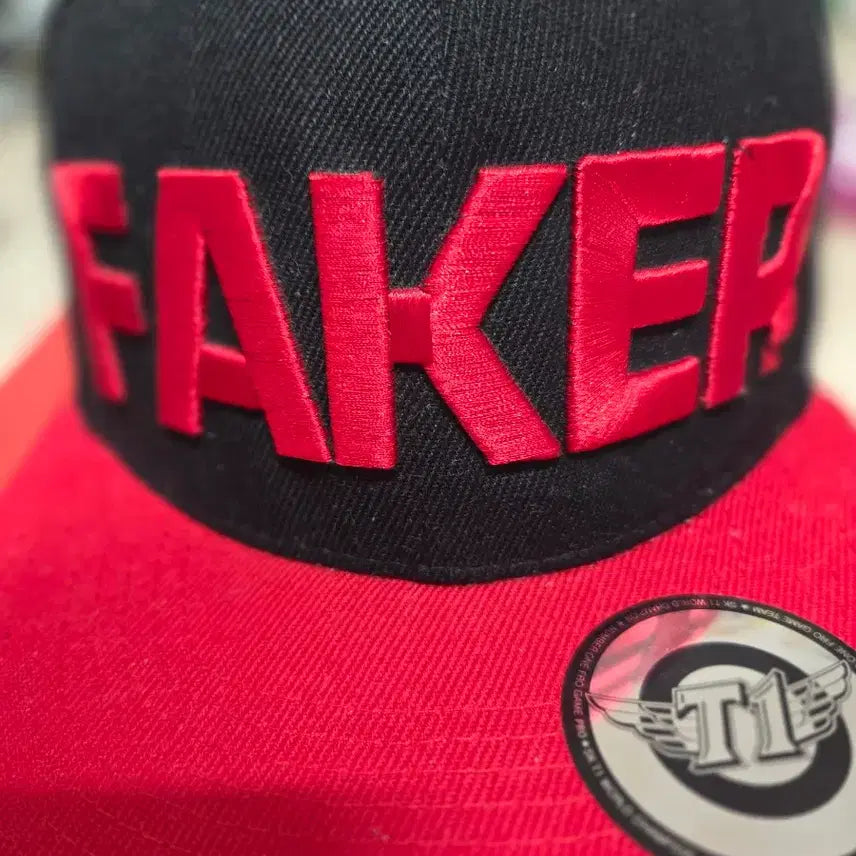 [BUNJANG] SKT T1 Faker Official Snapback Hat / [공식] SKT T1 페이커(FAKER) 정품 스냅백 모자