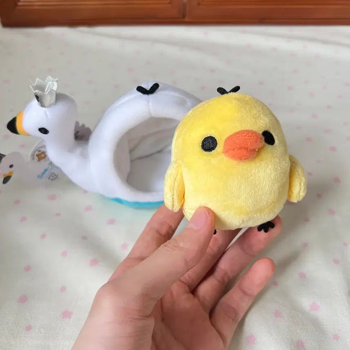 [BUNJANG] Kiiroi Tori Swan Boat Plush / 키이로이 토리 스완 백조 보트 인형