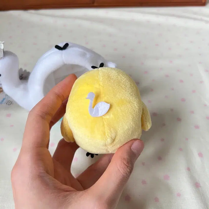 [BUNJANG] Kiiroi Tori Swan Boat Plush / 키이로이 토리 스완 백조 보트 인형