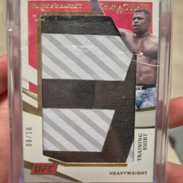 [BUNJANG] Panini Immaculate Francis Ngannou Worn Pants Relic Card / 파니니 이마큘레이트 은가누 착용 바지 렐릭