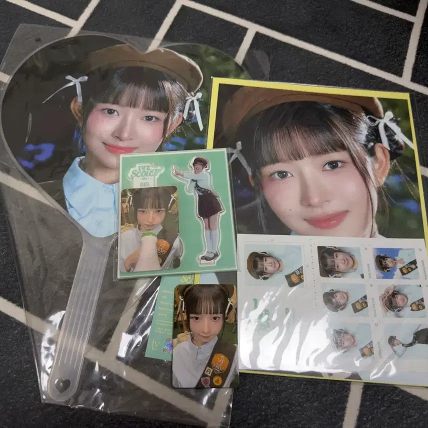 [BUNJANG] IVE Rei Fansite Scout Photokits - Uchiwa &amp; Acrylic Set / 아이브 레이 팬콘 아이브스카웃 포토키트 우치와 아크릴 셋트