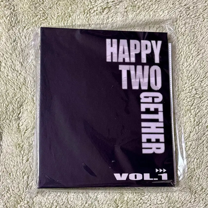[BUNJANG] Happy Together Photocard Binder + POB Postcard / [미개봉] 해피투게더 포토카드 바인더 + 특전 엽서
