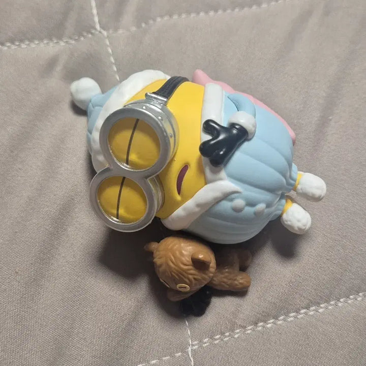 [BUNJANG] Pop Mart Minions Bob Figure / 팝마트 미니언 밥 피규어