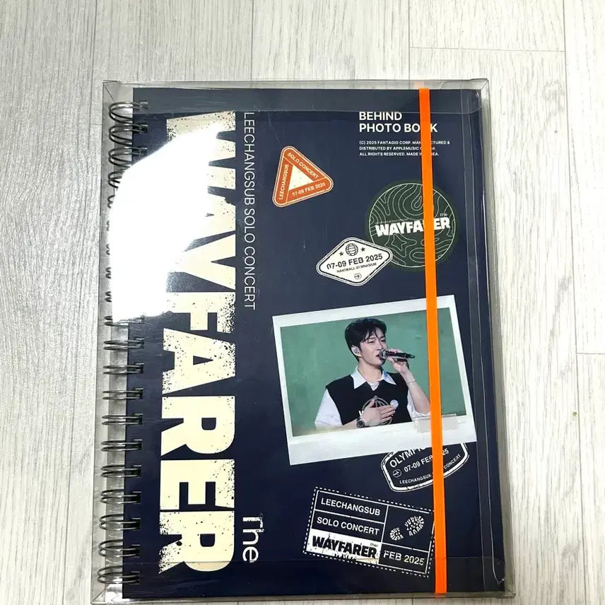 [BUNJANG] Lee Changsub 2025 National Tour Behind Photobook / 이창섭 2025 전국투어 비하인드 포토북
