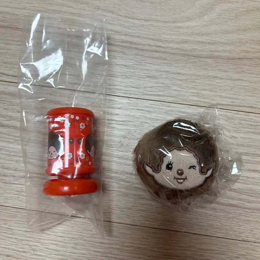 [BUNJANG] Monchhichi Mood Lamp &amp; Badge Gacha Set / 몬치치 무드등 몬치치 뱃지 가챠 세트