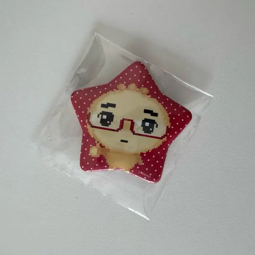 [BUNJANG] BTS Jungkook "Angyomandu" Pin Button Badge (Sealed) / 안경만두 핀버튼 뱃지 미개봉