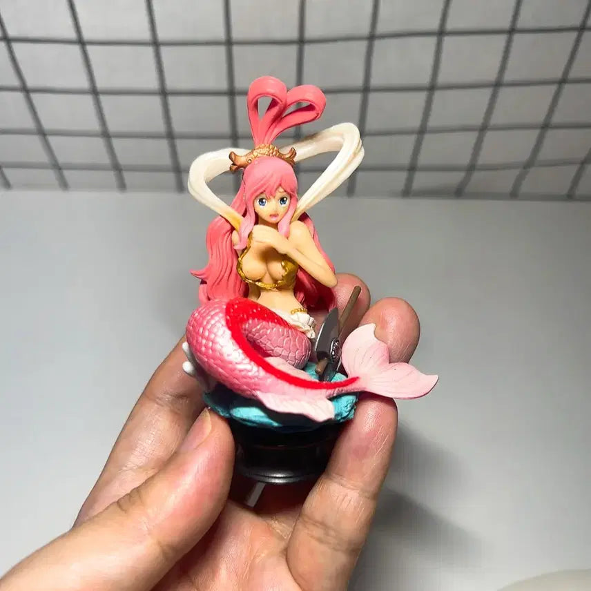 [BUNJANG] One Piece Chess Piece Vol 2 Shirahoshi Figure / 원피스 체스 피스 Vol 2 시라호시 블랙  베이스 피규어