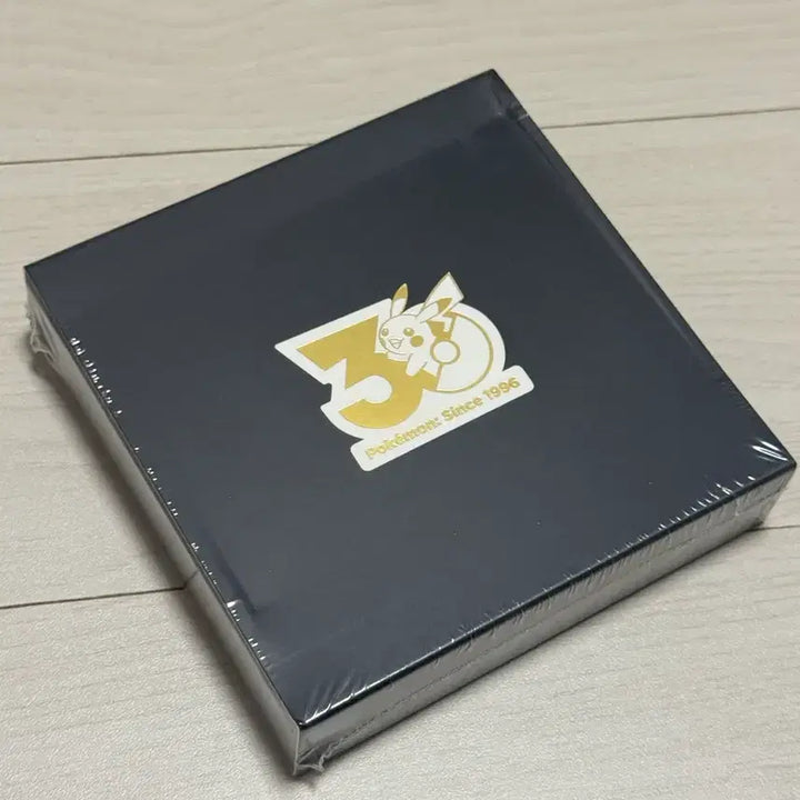 [BUNJANG] Pokemon 30th Anniversary Limited Edition Badge / 포켓몬 30주년 기념 뱃지 7월