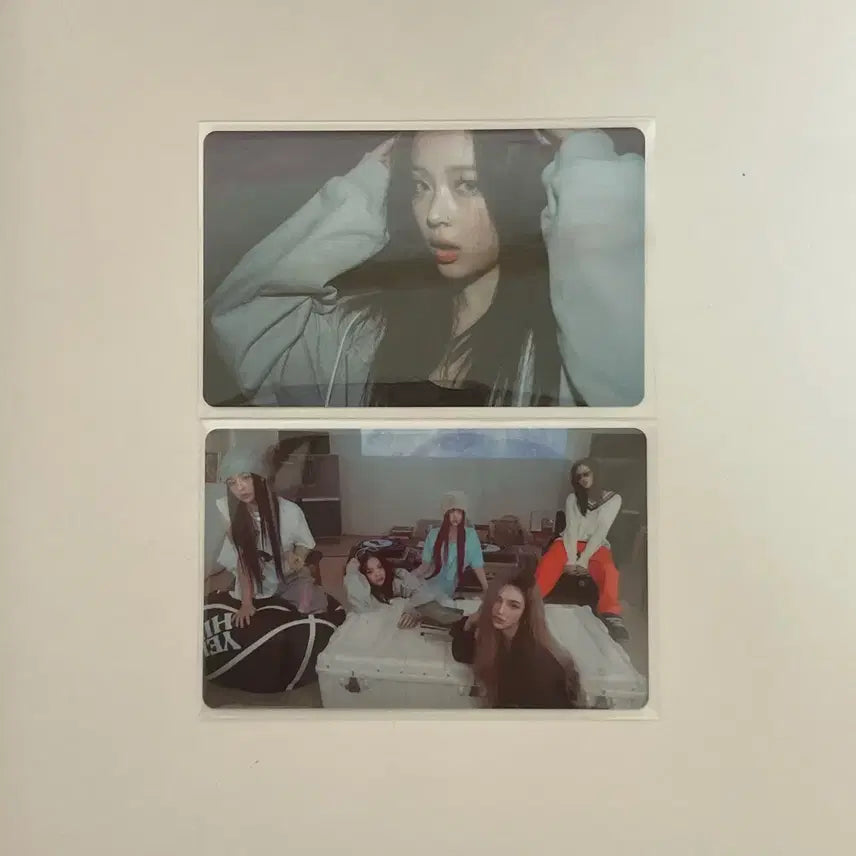 [BUNJANG] NewJeans Hanni/Group House of Smile Weverse Shop POB Photocard Set / 뉴진스 하니 단체 포카 2장 하우스윗 스탠다드 위버스샵 특전 NJZ 엔제이지 공방