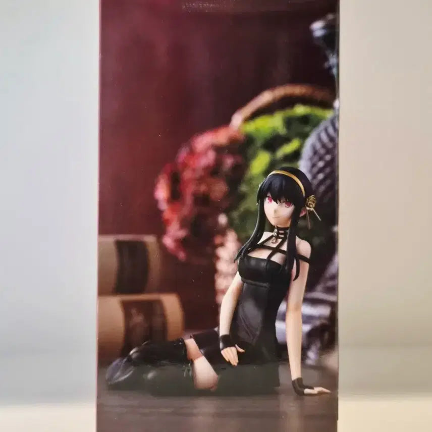 [BUNJANG] Spy x Family Yor Forger Premium Figure (Sealed) / 스파이 패밀리 초코 프리미엄 요르 포저 피규어 미개봉