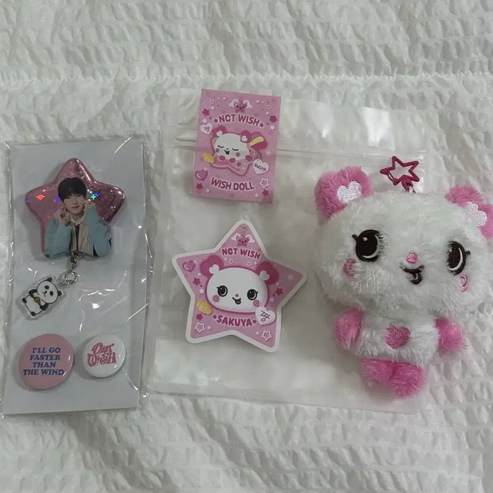 [BUNJANG] NCT WISH Original Wish Doll Pangyi Sakuraba Badge Set / (현물) 엔시티위시 nct wish 오리지널 위시돌 팡이 사쿠야뱃지세트