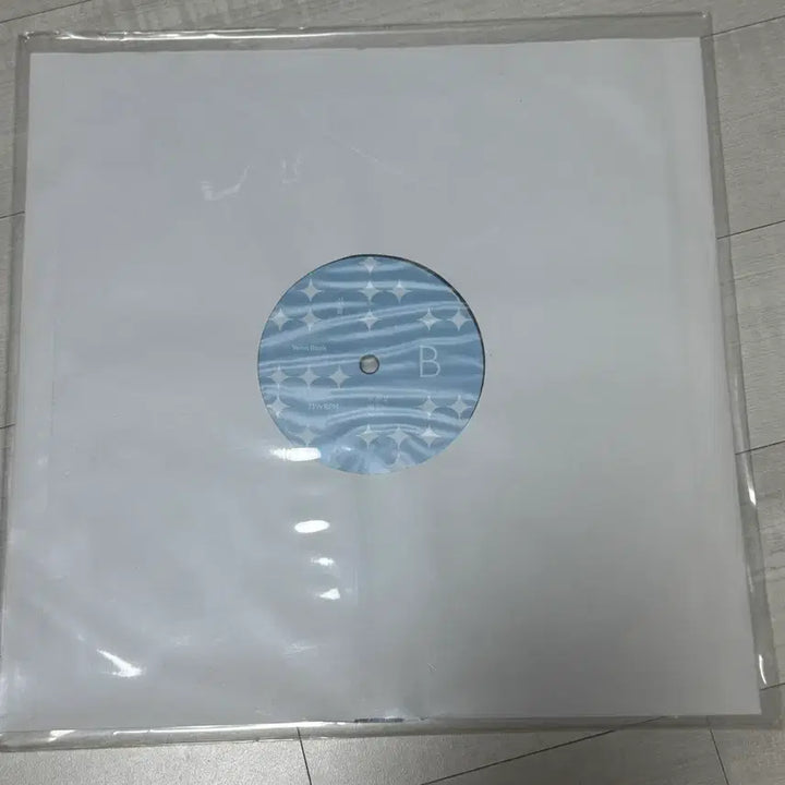 [BUNJANG] Yerin Baek Gift LP Vinyl / 새상품) 백예린 선물 LP 알판