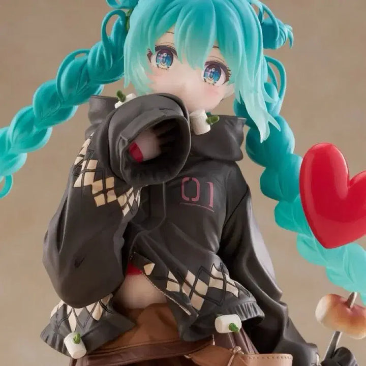 [BUNJANG] Hatsune Miku Fashion Outdoor Figure / 하츠네 미쿠 패션 아웃도어 피규어