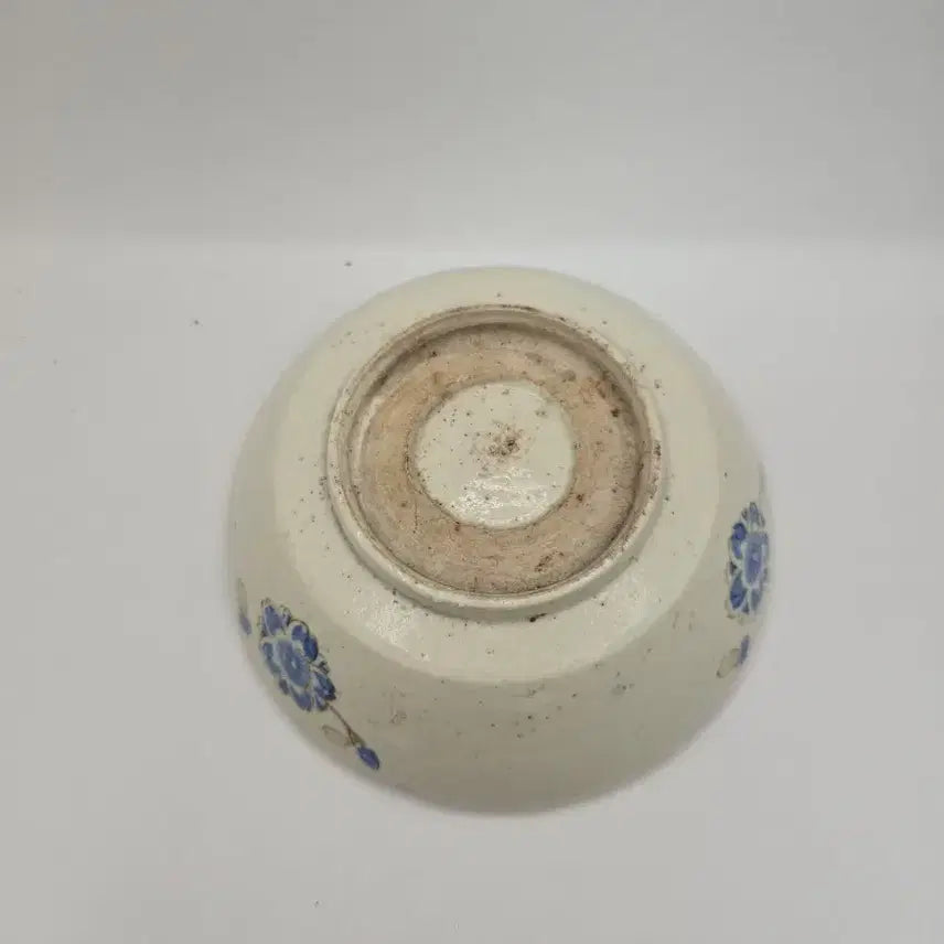 [BUNJANG] Antique Celadon Porcelain Flower-Shaped Bowl / 골동품 청화백자 선형문 화형발