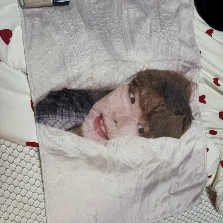 [BUNJANG] Monsta X Kihyun Blanket / 몬스타엑스 기현 담요
