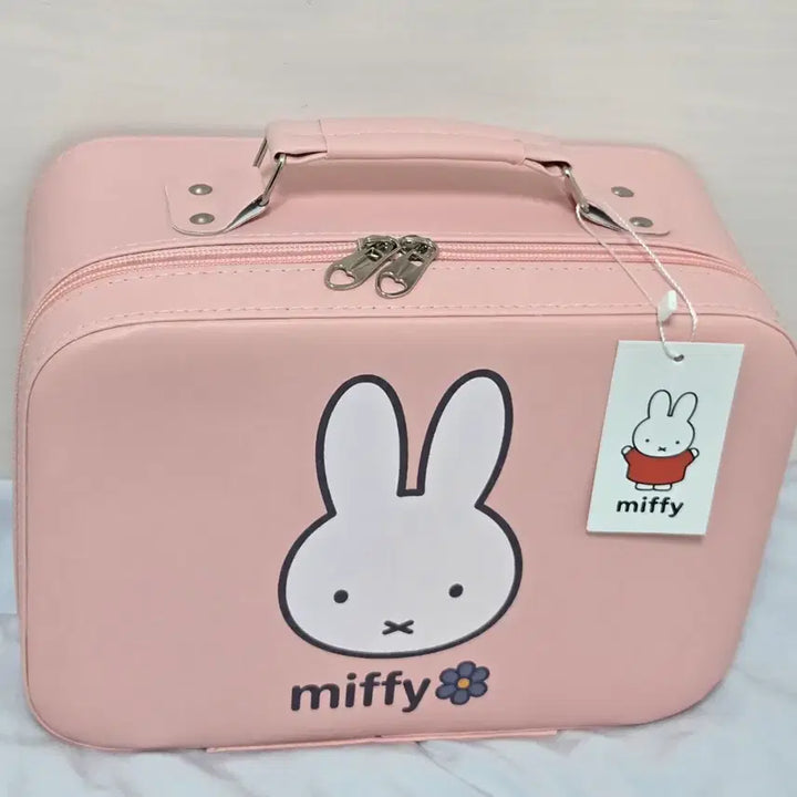 [BUNJANG] Miffy Makeup Travel Ready Bag / 미피메이크업 여행용 레디백