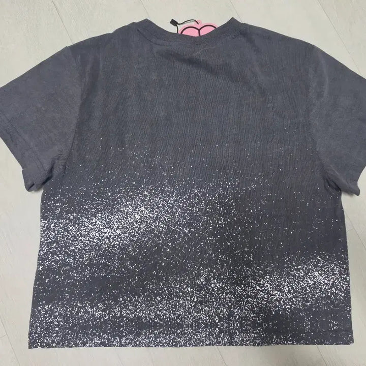 [BUNJANG] BLACKPINK DDU-DU DDU-DU Charcoal T-Shirt L (New) / 블랙핑크 데드라인 콘서트 챠콜 반팔티셔츠 L (새상품)