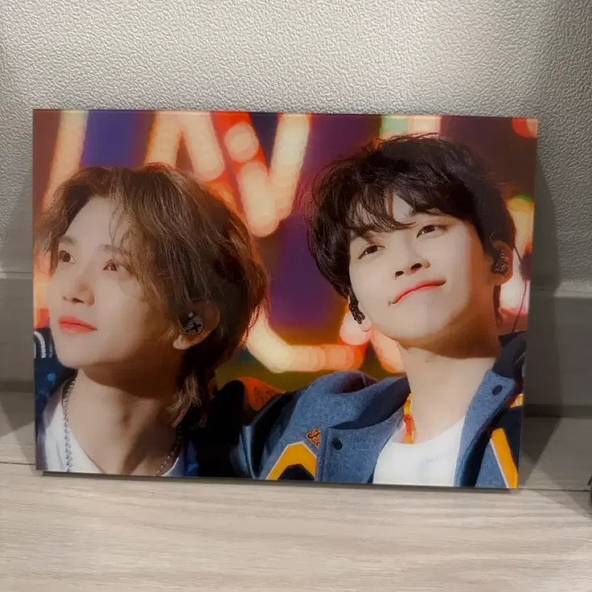 [BUNJANG] Jeonghan Joshua A5 Acrylic Frame / 정한 조슈아 액자 A5
