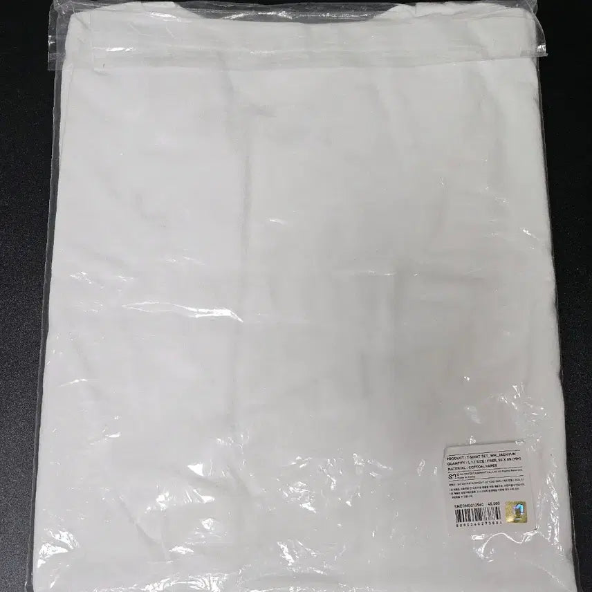 [BUNJANG] NCT 127 WALK T-Shirt White (Unsealed, No Photocard) / 단순개봉 미착용 포카X)NCT 127 WALK 티셔츠 화이트 삐그덕