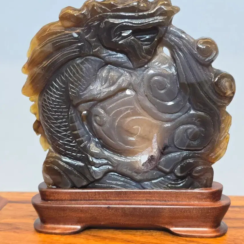 [BUNJANG] Amethyst-Encrusted Agate Dragon Carving Stone / 26072107 자수정 품은 마노석 용조각 광물 수석 팝니다