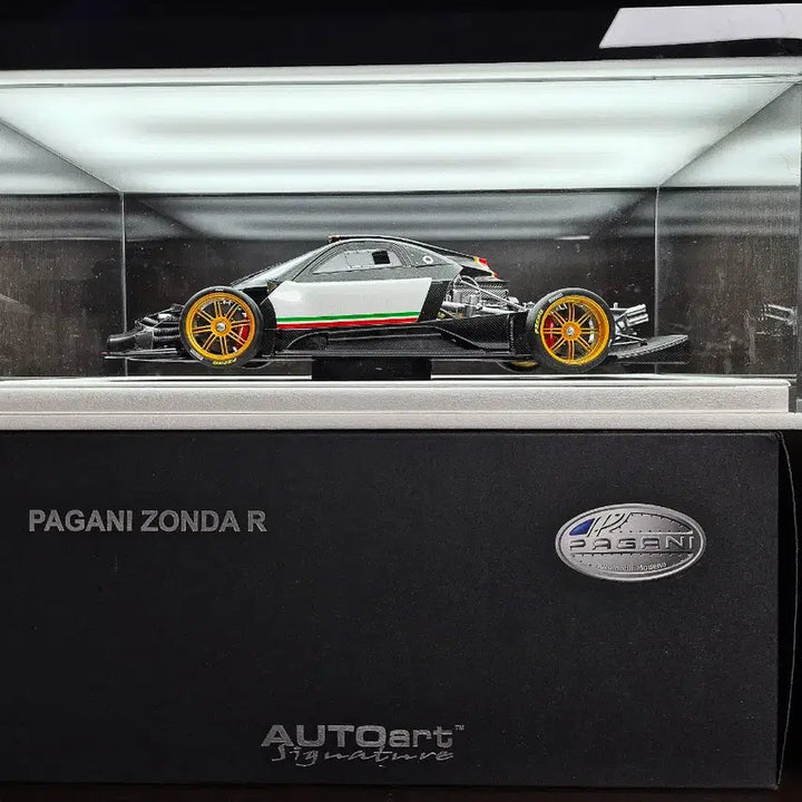[BUNJANG] AutoArt Pagani Zonda R 1:18 Scale Model / 오토아트 파가니 존다 R 1:18 스케일 모형